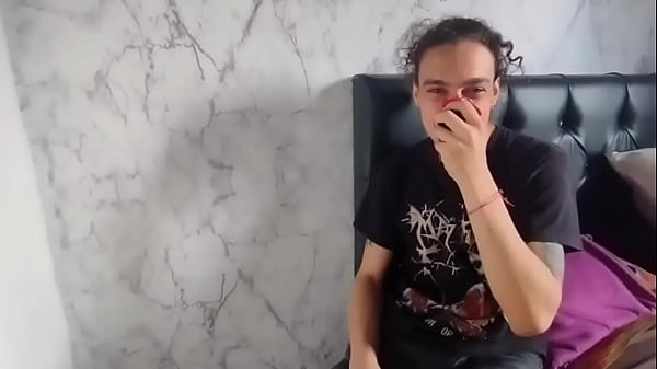 Play MP4 - mi hermanastra me pide que la folle al estilo perrito ya que su padrastro no la satisface como a ella mas le gusta - porno en espanol