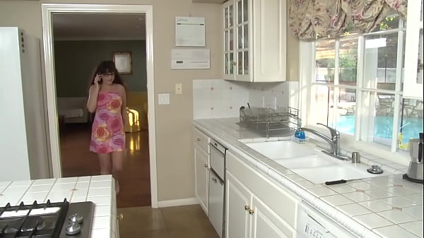 Nonton Big Black Cock And Housewife thumbnail