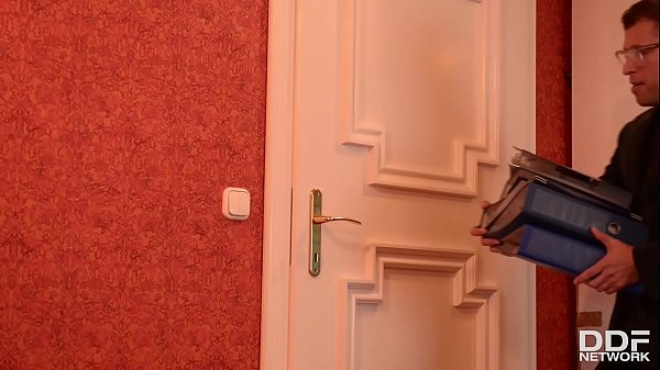 All it takes to make Kitana Lure shiver with pleasure is Superman&rsquo;s cock up her butthole 