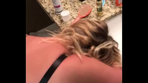 Play MP4 - Slutty step mom fucks her tight pussy for daddy