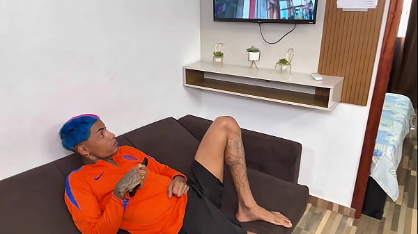 Nonton Que Branquinho Lindo Vazou No Zap Zap Ela Pretinho Tatuado thumbnail