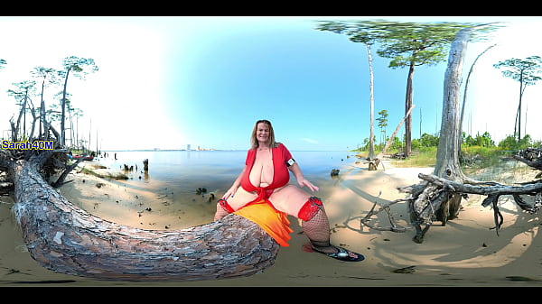 Gigantic boobs on pine tree 360 spherical 3d no cost promo