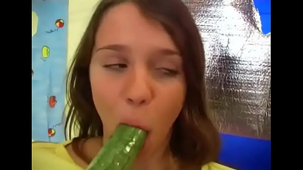 Nonton Teen Babes Experiment With Each Other In Sexy Scenery thumbnail