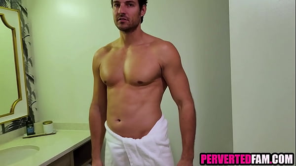 Stepdaughter wants to make a pornvideo