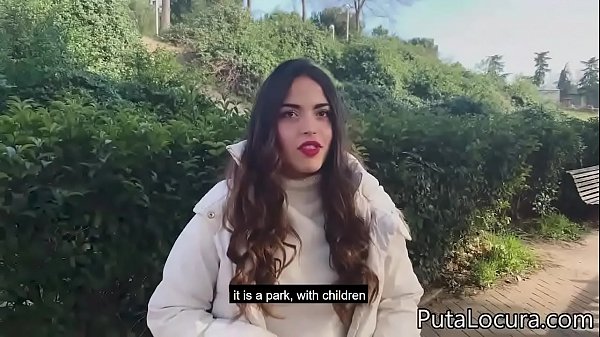 Play MP4 - DAFNE BACHELET una chilena Pillada En La Calle por Torbe