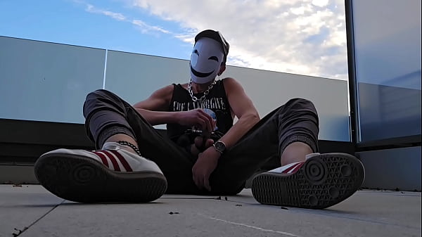 Outdoor Wank thumbnail