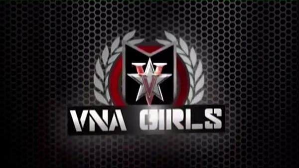 Nonton Hot Vicky Vette And Ivy Secret Receive A Load Of Cum On Their Tits! thumbnail