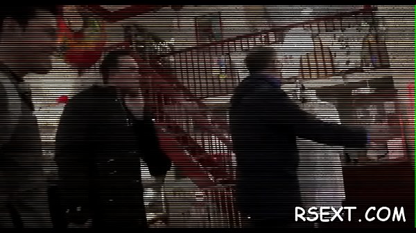 Lucky dude gets_his dongsucked_hard by_an amsterdam