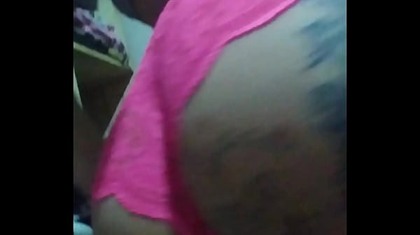 me acomodo las bragas jejeje