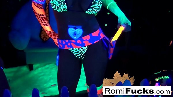 Romi Rain and DaniDaniels lesbianblack-light fun!