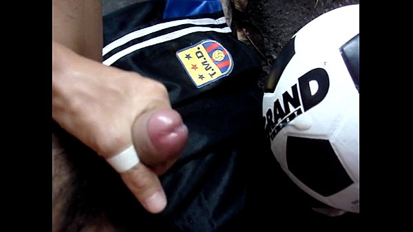 Play MP4 - Thuận &dstrok;&aacute; banh xong sục cặc