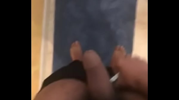 54214490942  EB28F890--4A75-BA77-245304A1BCAD.MOV