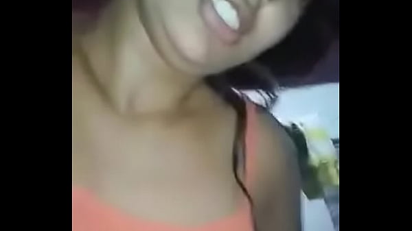 PUTINHA GOSTA_DE LEVARE FILMAR