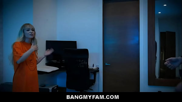 Insomniac Lilly Bell Fucks Her Stepbro_For Silence