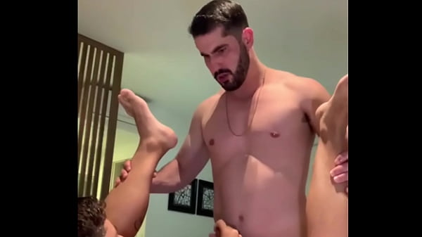 Dando Leite Na Boca Do Boy Da Academia. thumbnail