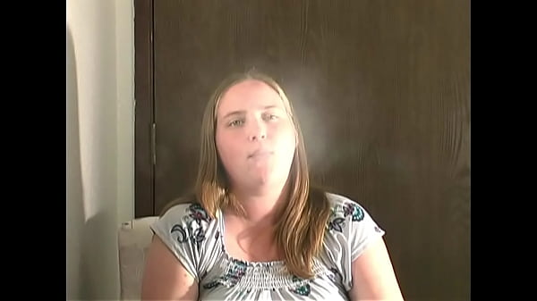 Nonton Peach 22 Yr Old Blonde Sfw Non-nude Smoking Clips Pt 2 thumbnail