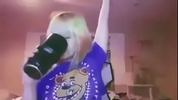 Ayuden samaritanos a buscar a esta chiquilla de buenos muslos 