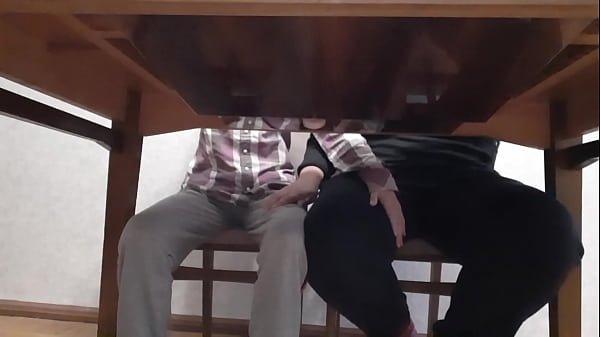 Play MP4 - We masturbate each other under the table during English class at the university - Girls fly orgasm