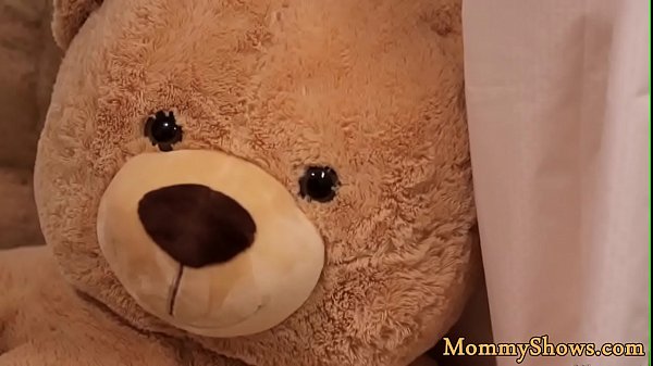 Bigtits stepmommy_orally_pleasured