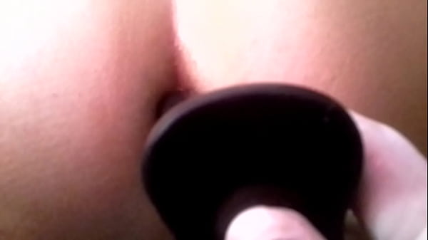 Play MP4 - 1 2 3 dita nel culo poi un enorme cuneo