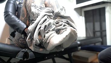 Pussy piercing check ended in a squirt cum mess