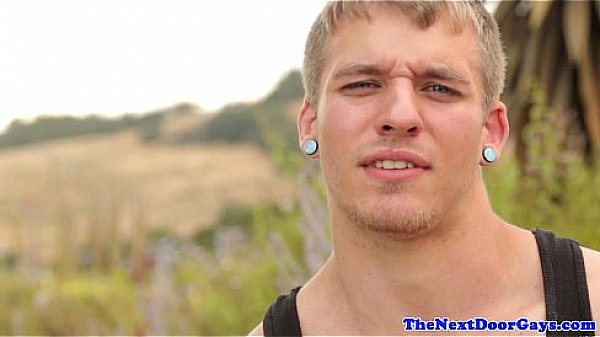 Solo muscle stud working out before jerking 