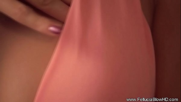 Passion Blonde Doing The Blowjob Right 