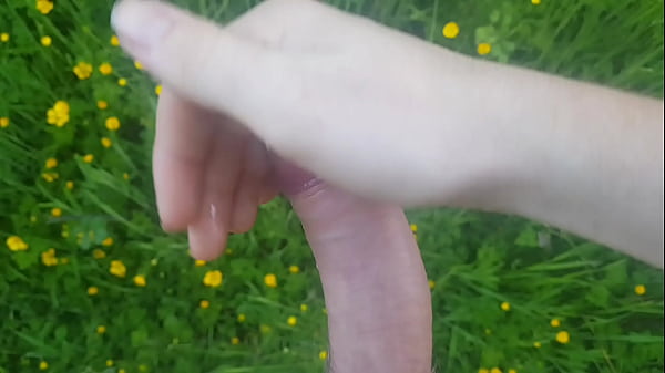 Play MP4 - 19Yr Masturbates Outside And Finishes Everywhere &lpar;Big Cock&rpar;