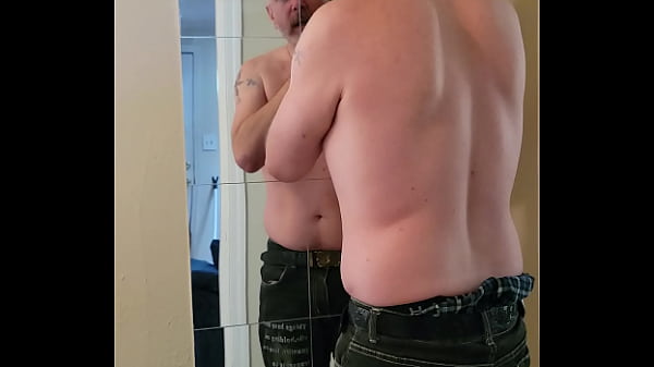 Play MP4 - Beginner's make up tutorial for manly men&comma; and all my other pretty pals