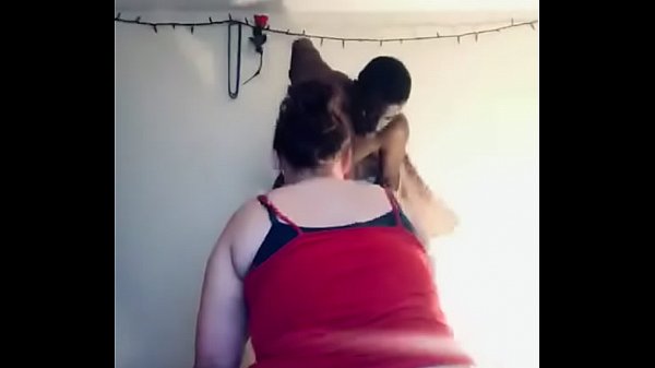 Play MP4 - QueenMi always Sucking DeeKing BBC