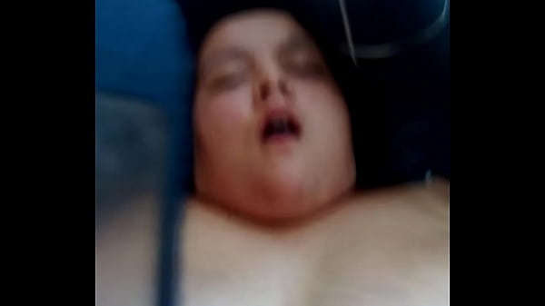 Quick fuck and cums hard 