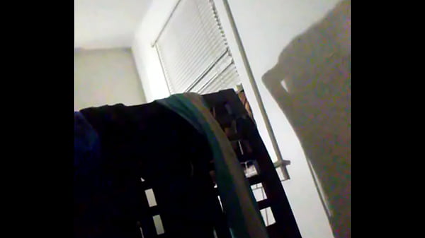 Making this lesbian moan 