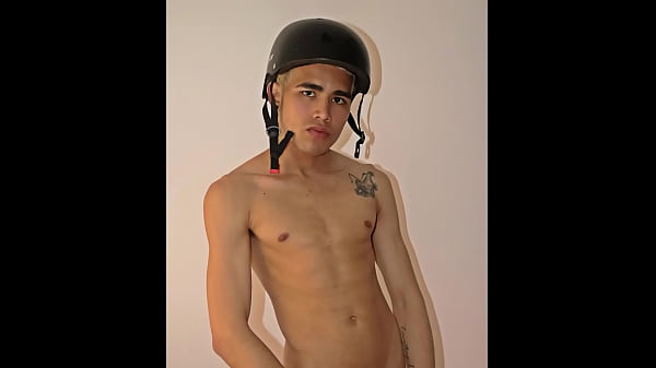 Sesion de fotos Aaron McLaron sexy gay instagram.com/aaronmclaronx 