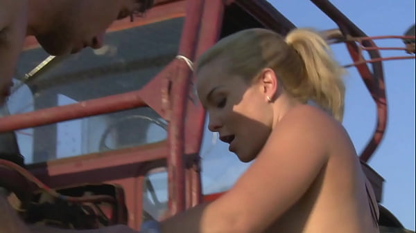 Play MP4 - Valentina Leaves Her Skirt On As She Has Anal Sex Outside By A Tractor