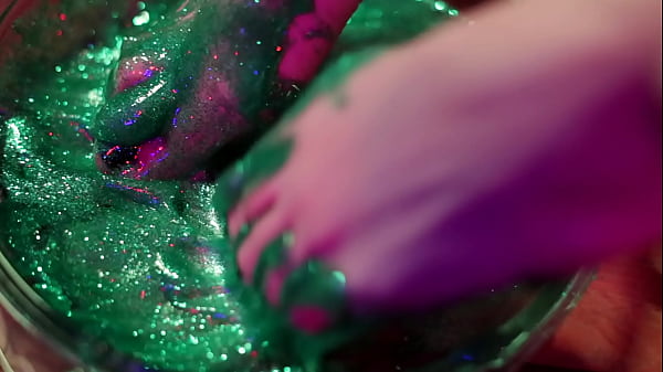Sticky feet orgasm 