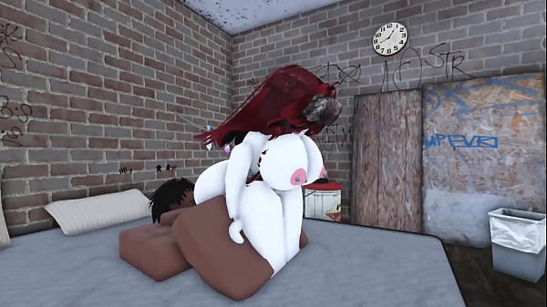 Play MP4 - Teaching my friend how to use Roblox studio