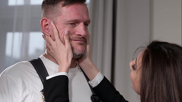 Property developers emily pink and florane russell take dp slamming from their builders chapter 2 gp2998