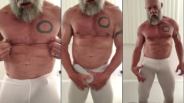 La Dave Gets Turned On Showing Off In Tights thumbnail