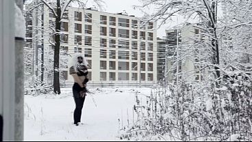 AMATEUR TRANS IN SNOW - PERVERT TRAIN DICK FLASH