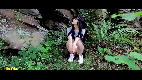 Play MP4 - Asian shemale Jelly Qiao outdoor blowjob