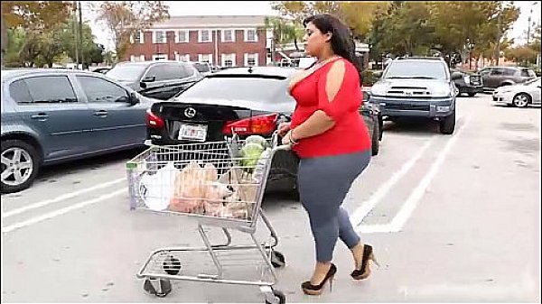 Big Booty SSBBW Gets Fucked Deep in Her Ass 