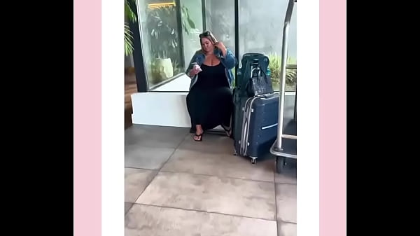 Nonton Off We Go #losangeles #biggirls #plumper #bigbabe #bigbody #goddess #goddessworship #amazonbody #giantwoman thumbnail