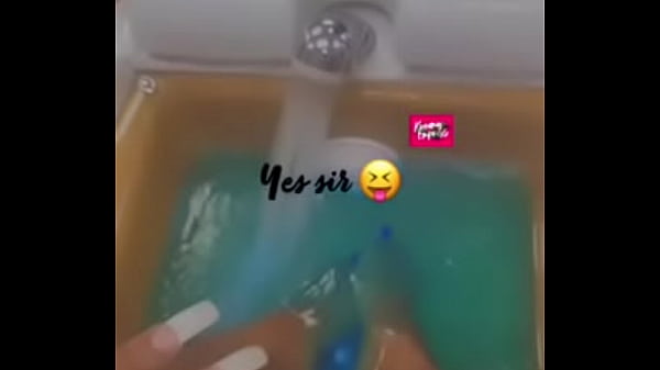 Ebony Shows Nails And Toes thumbnail