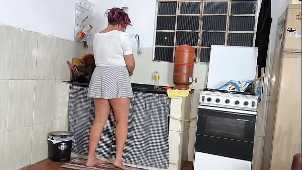 Play MP4 - fui lavar a lou&ccedil;a e dei para o meu amigo