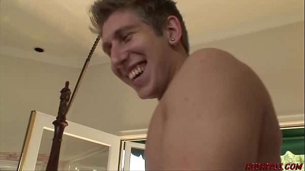 Hippie Brenya Spreads Peace and Her Legs, Too! 