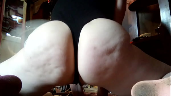 Play MP4 - Babyooweee - CHEEKS ROLLING LIKE THUNDER