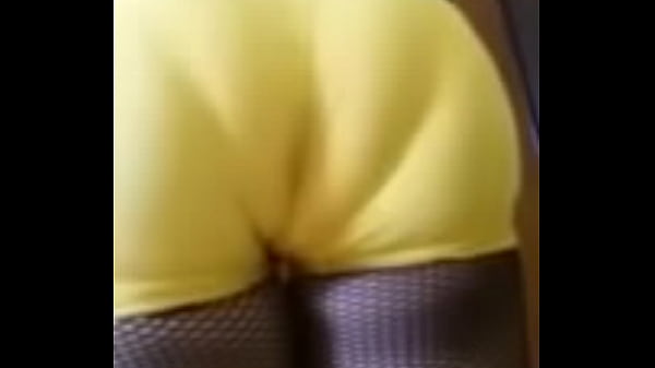 Shortinhos de lycra_e consolo dentroda bunda