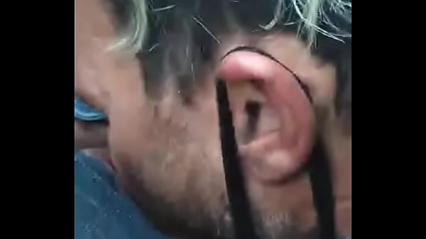 Play MP4 - Sucking in parking lot