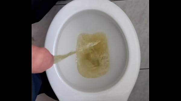 Play MP4 - Eu mijando