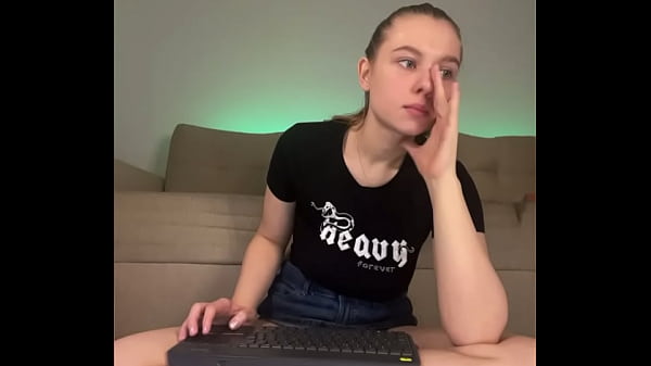 Fucking on webcam so close 